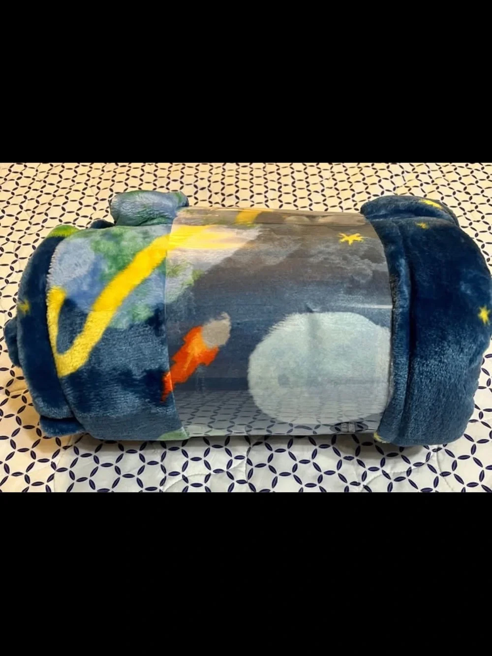 NEW The Big One Oversized Blue Space Plush Throw Planets Galaxy Stars Ultra Cozy